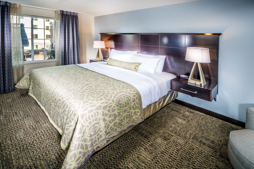 Staybridge Suites Corona South By Ihg Exterior photo