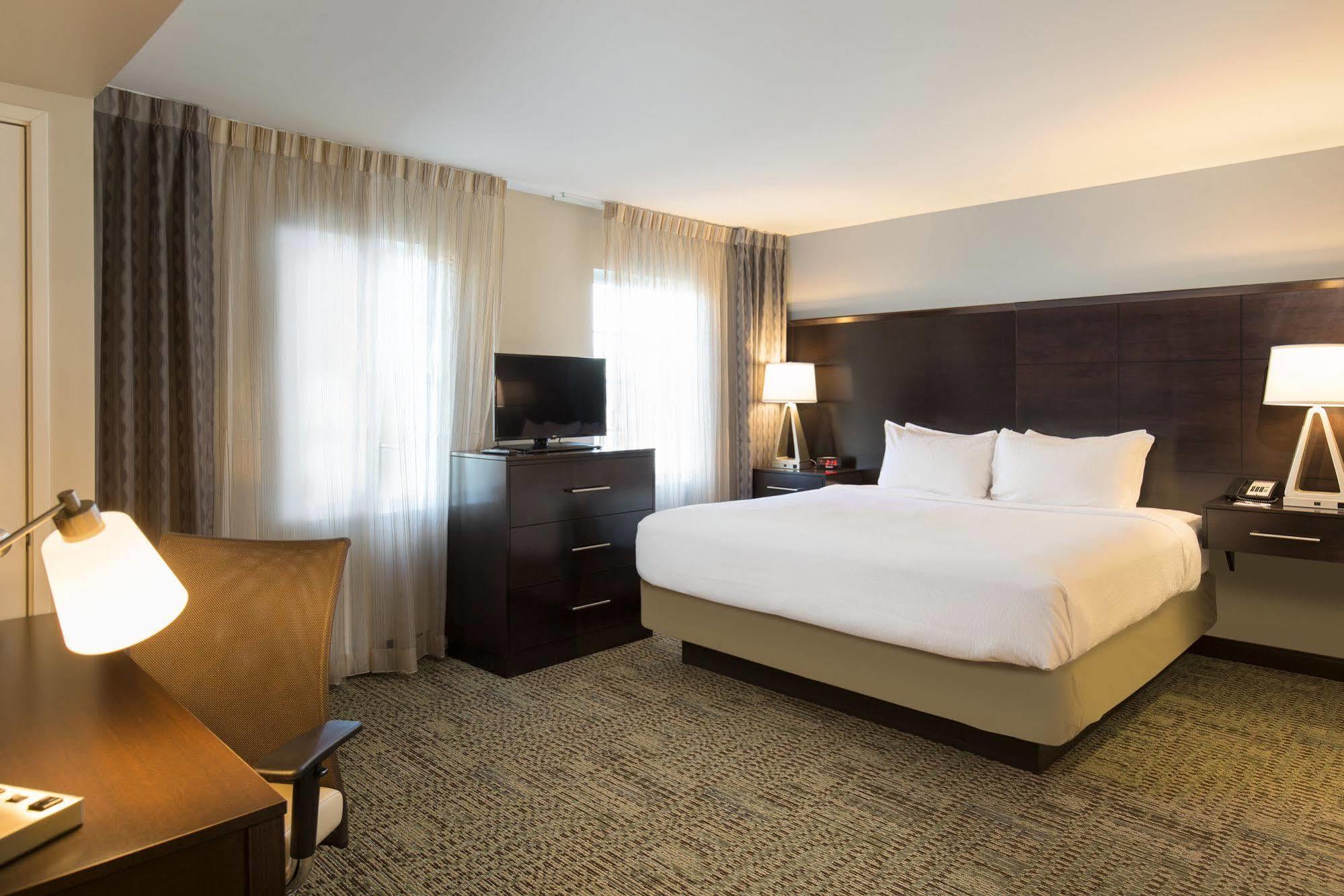 Staybridge Suites Corona South By Ihg Exterior photo